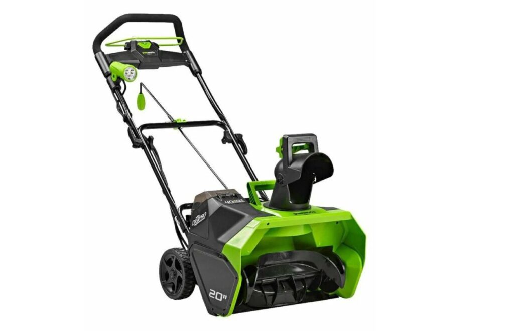 Снегоуборщик аккумуляторный Greenworks GD40SB. Обзор: плюсы и минусы